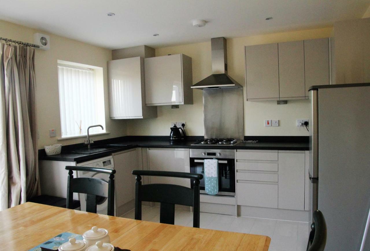 Villa Bright Modern House Beside Snowdonia Llanfairfechan Esterno foto